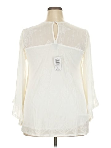 Torrid 3/4 Sleeve Blouse (view 2)