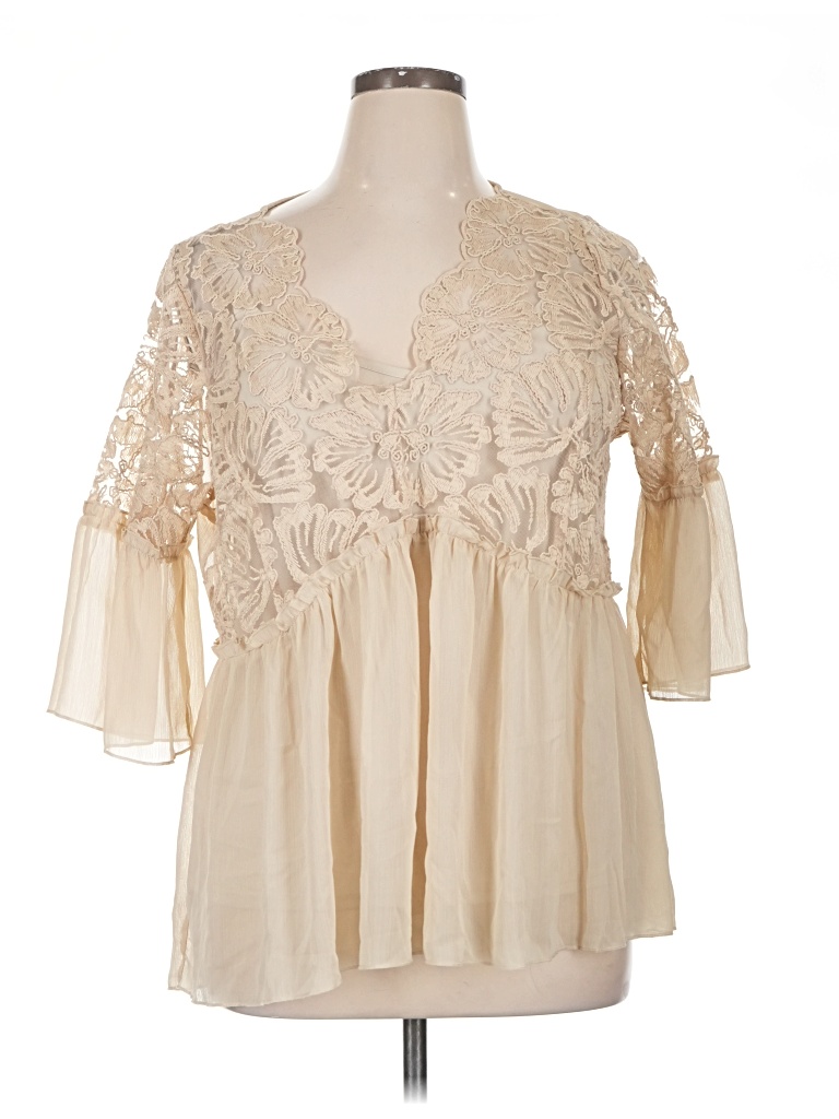 Pre-owned Cato 3/4 Sleeve Blouse In Ivory