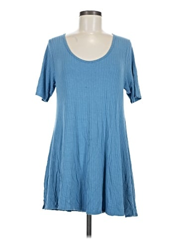 Lularoe Short Sleeve T-Shirt (view 1)