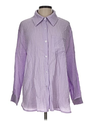 DAZY Long Sleeve Button-Down Shirt (view 1)