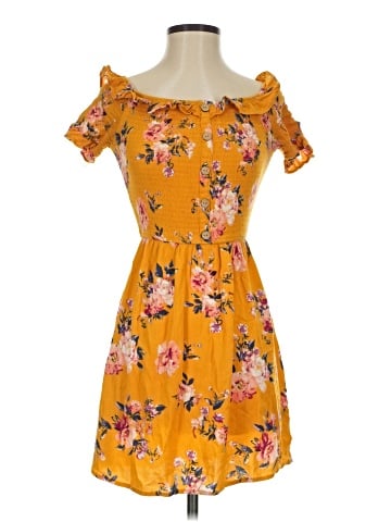 Xhilaration Casual Dress (view 1)