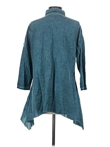 Focus Long Sleeve Button-Down Shirt (view 2)