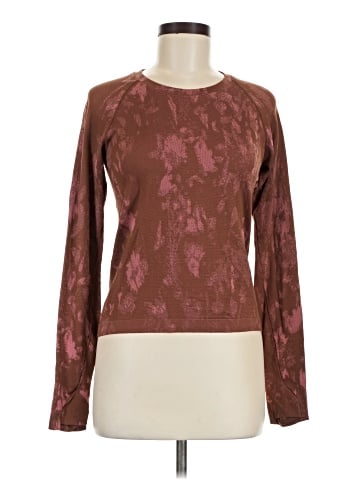 Lululemon Athletica Long Sleeve T-Shirt (view 1)