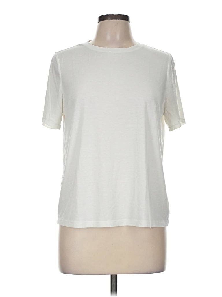 Pre-owned All In Motion Short Sleeve T-shirt In Ivory