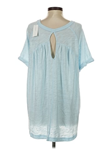 American Eagle Outfitters Short Sleeve T-Shirt (view 2)