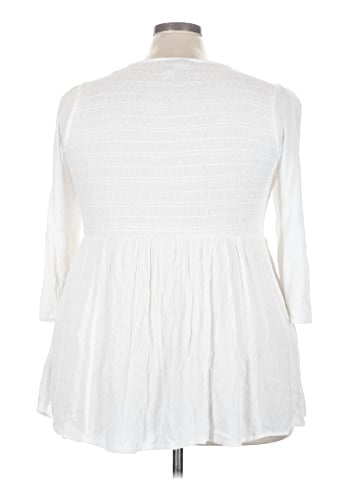 Torrid 3/4 Sleeve Blouse (view 2)