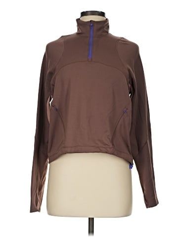 Lululemon Athletica Long Sleeve T-Shirt (view 1)