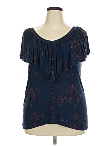 Torrid Short Sleeve T-Shirt (view 1)