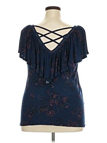 Torrid Short Sleeve T-Shirt (view 2)