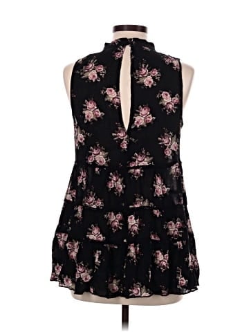 American Eagle Outfitters Sleeveless Blouse (view 2)