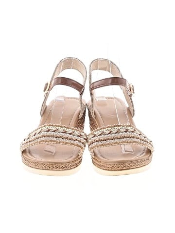 Unbranded Wedges (view 2)
