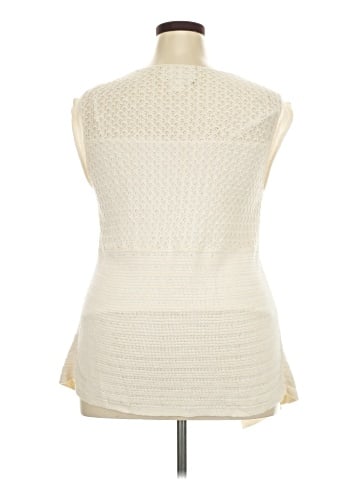 Old Navy Sleeveless Blouse (view 2)