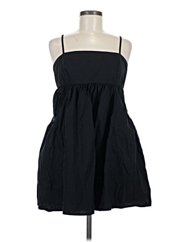 Urban Outfitters Casual Dress (view 1)