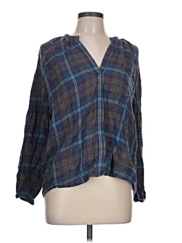 Romeo & Juliet Couture 3/4 Sleeve Blouse (view 1)