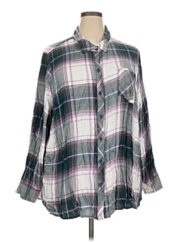 Terra & Sky 3/4 Sleeve Button-Down Shirt (view 1)