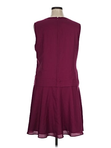 Donna Morgan Casual Dress (view 2)