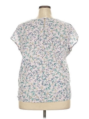 Liz Claiborne Short Sleeve T-Shirt (view 2)