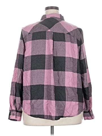 Maurices Long Sleeve Button-Down Shirt (view 2)