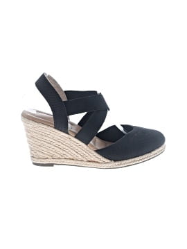 Kelly & Katie Wedges
