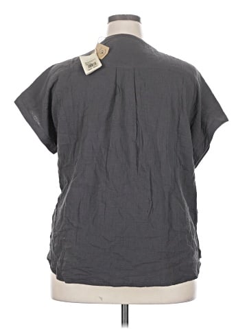 Faherty Short Sleeve Henley (view 2)