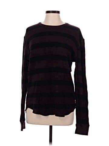 American Eagle Outfitters Pullover Sweater (view 1)