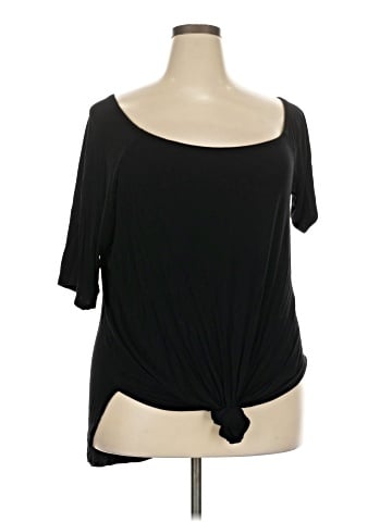 Torrid Short Sleeve T-Shirt (view 1)