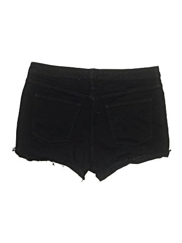 Universal Thread Shorts (view 2)