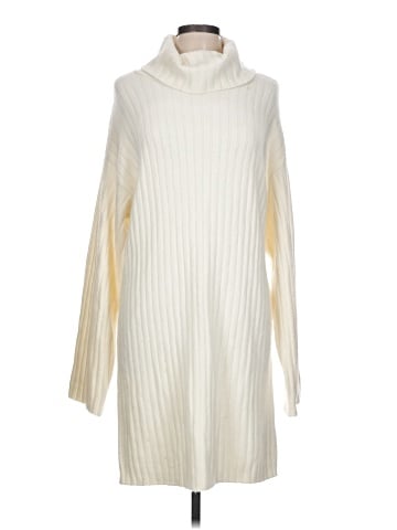 Abercrombie & Fitch Casual Dress (view 1)