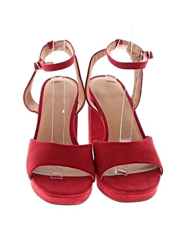 Old Navy Sandals (view 2)