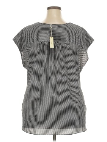 Max Studio Short Sleeve Blouse (view 2)