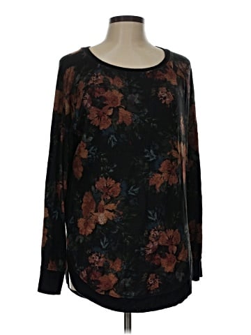 Maurices Long Sleeve T-Shirt (view 1)