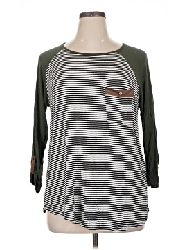Hailey & Co. 3/4 Sleeve Top (view 1)