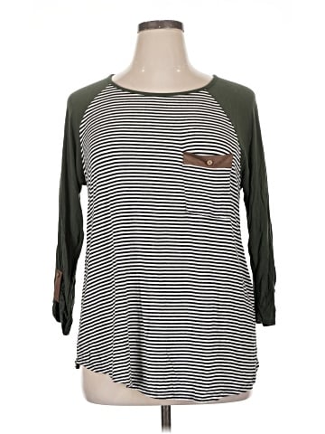 Hailey & Co. 3/4 Sleeve Top (view 1)