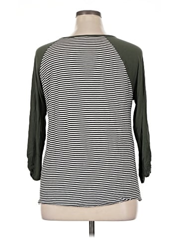 Hailey & Co. 3/4 Sleeve Top (view 2)