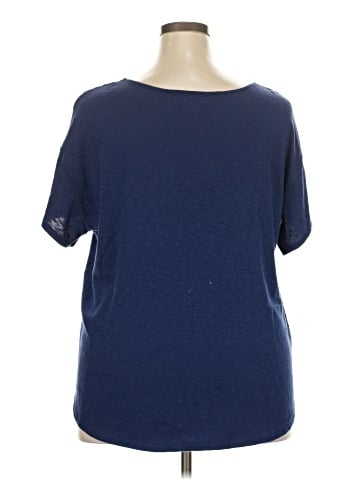 Liz Claiborne Short Sleeve T-Shirt (view 2)