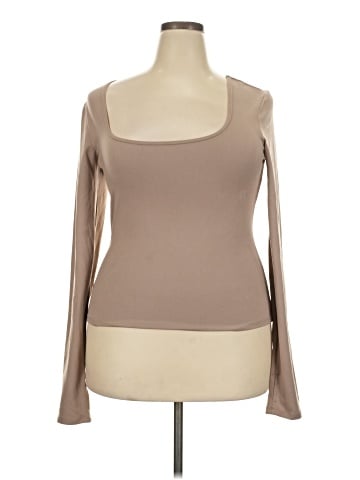 Zobha Long Sleeve T-Shirt (view 1)
