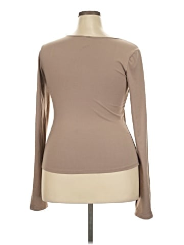 Zobha Long Sleeve T-Shirt (view 2)