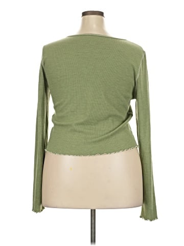 American Eagle Outfitters Long Sleeve T-Shirt (view 2)
