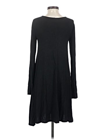 Old Navy Casual Dress (view 2)