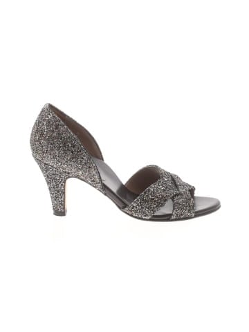 Anyi Lu Heels (view 1)