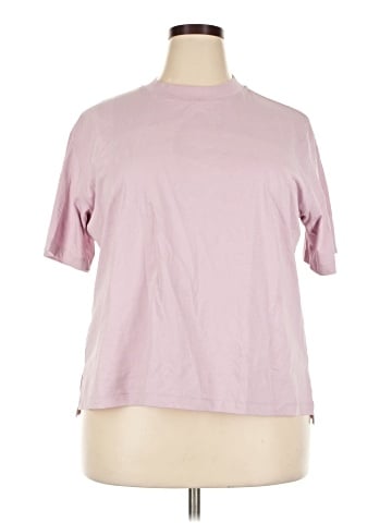 Uniqlo Short Sleeve T-Shirt (view 1)