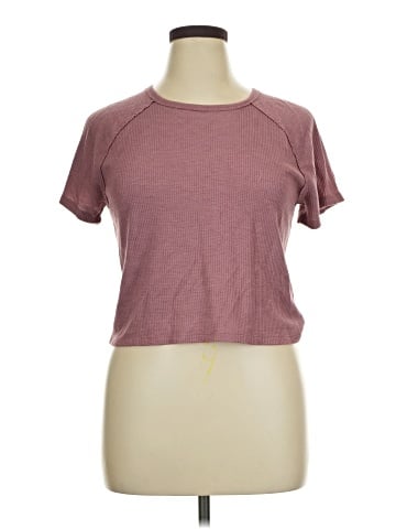 American Eagle Outfitters Short Sleeve T-Shirt (view 1)