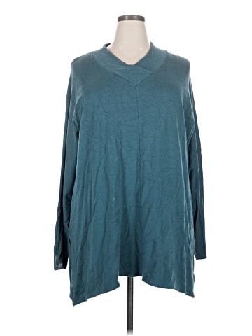 Lisa Bayne Long Sleeve T-Shirt (view 1)