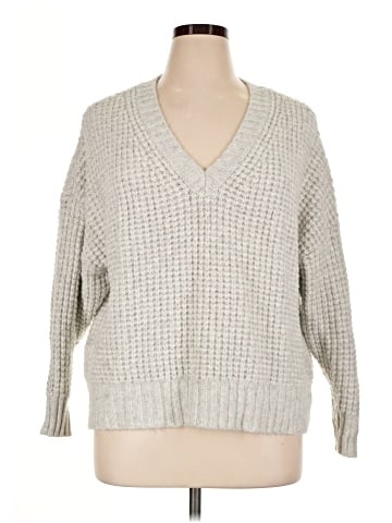 American Eagle Outfitters Pullover Sweater (view 1)