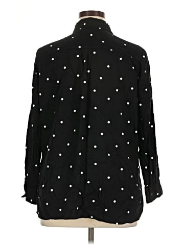 Old Navy Long Sleeve Button-Down Shirt (view 2)