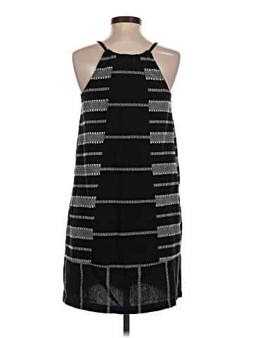 Old Navy Casual Dress (view 2)