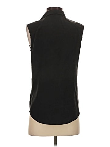 Everlane Sleeveless Button-Down Shirt (view 2)