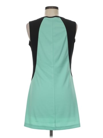 Tail Sleeveless Top (view 2)