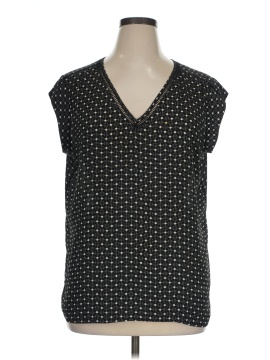 DR2 Sleeveless Blouse (view 1)