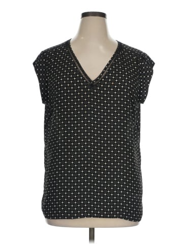 DR2 Sleeveless Blouse (view 1)